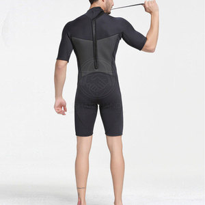 Maillot de bain confortable pour hommes, léger et élastique, parfait pour la natation et les activités aquatiques - Product Image 2