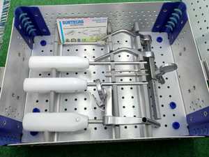 Ensemble de Distraction Vertébrale Caspar en Acier Inoxydable de Haute Qualité, Meilleure Vente, Boîte de Stérilisation pour Rétracteur Caspar, Certifié CE - Product Image 1