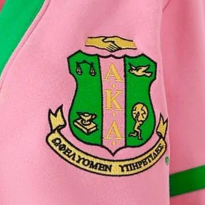Cárdigan de Forro Polar AKA, Unisex, Color Rosa y Verde, con Botones al Frente, Estilo Universitario Informal Premium, Chaqueta Suéter en Color Rosa y Verde - Product Image 6