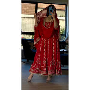 Vestido Anarkali para Mujer para Fiestas con Lentejuelas y Bordados para un Look Elegante - Product Image 4