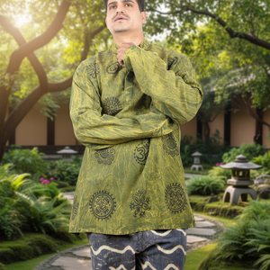 T-shirts promotionnels imprimés de fleurs vertes, design élégant de Kurtha - Product Image 3