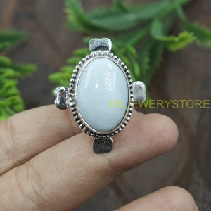 Anillo de ópalo azul natural hecho a mano en plata de ley 925 con cabujón ovalado, joya llamativa con piedra preciosa, diseño único para mujer, regalo unisex. - Product Image 5