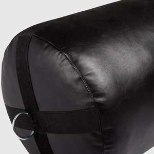 Saco de boxeo de alto impacto diseñado para boxeo, kickboxing y entrenamiento físico con material resistente. - Product Image 4