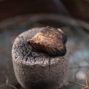 Madera de Agarwood para Quemar en Casa - Product Image 5