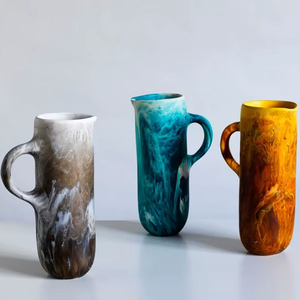 Carafe en résine écologique faite à la main, design vintage, pour boissons dans les milieux hôteliers, produits en résine les plus vendus - Product Image 1