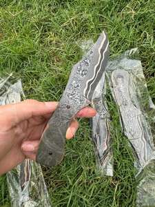 Cuchillo de Caza de Acero de Damasco de Grado Industrial, Hoja Lisa de Borde Recto para Fabricación de Cuchillos, Hoja Fija, Mango de Madera, OEM, Hecho a Medida - Product Image 2