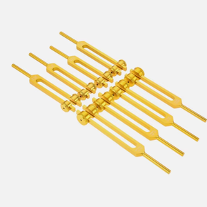 Ensemble de diapasons pour chakras, 7 chakras + 1 OM, thérapie sonore, guérison, lestés avec marteau. - Product Image 1