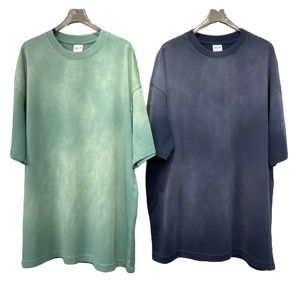 เสื้อยืดผู้ชายสไตล์วินเทจ ล้างสีแบบแอซิดวอช ตกแต่งด้วยรอยขาด ไหล่ตก พิมพ์โลโก้ตามสั่งจากผู้ผลิต - Product Image 1