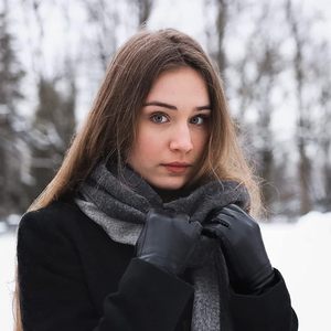 Leather women fashion <b>Glove</b> with Bow Trim - Product Image 5