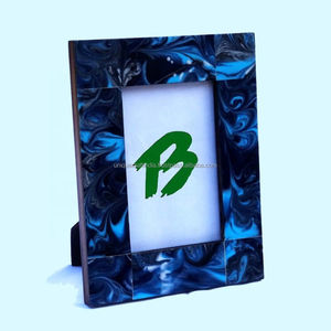 Marco de Fotos de Madera Hecho a Mano Minimalista con Patrón de Rayas Beige, Marco de Exhibición de Resina Moderna para Mesa, Decoración Elegante para el Hogar - Product Image 6