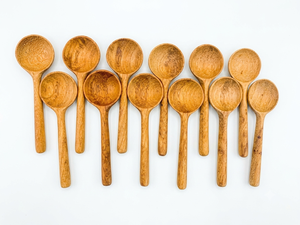 Cuchara de madera con acabado oscuro para decoración elegante de la cocina, para remover bebidas calientes, servir postres, cestas navideñas y regalos, procedente de Vietnam. - Product Image 3