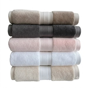 Serviette de Bain de Luxe 100% Coton en Gros, 650 GSM, Ultra Absorbante, en Tissu Éponge Doux, Personnalisable, Écologique, pour Hôtels et Salles de Bain - Product Image 4