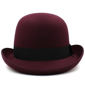 Chapeau melon en cuir bordeaux unisexe style anglais 48-50cm pour l'été et la plage, impression par sublimation et sérigraphie - Product Image 1