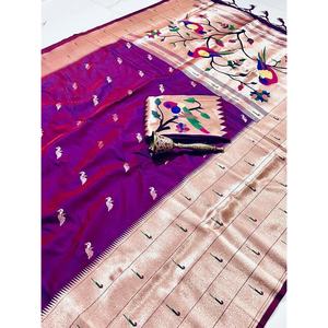 Saree de seda Kanchivram Pethani con diseño de loro Zari y ropa india y paquistaní de la frontera de Muniya - Product Image 1