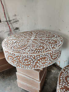 Pintura de Resina de Diseño Moderno y Calidad Garantizada, Estilo Ángel con Patrón Floral, Hecha a Mano por Fabricante y Exportador de Artesanías de la India - Product Image 3