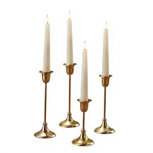Candelabros de Metal y Vidrio Dorado para Decoración de Mesa en Bodas y Fiestas, Marca WLS, Hechos a Mano, Venta al Por Mayor, para Hogar y Hotel - Product Image 1