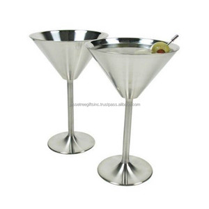 Copa de vino moderna hecha a mano de acero inoxidable, Copas de Martini con acabado Chapado en cobre para servir bebidas, juego de dos piezas - Product Image 5