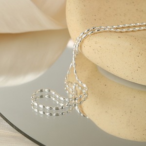 Collar de Metal Simple y Versátil para Mujer, Diseño de Nicho, Cadena de Clavícula de Lujo Ligero, Collares de Cuentas de Moda de Alta Gama - Product Image 2