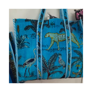 Bolsos de mano de terciopelo con estampado de jungla, bolso acolchado con estampado de tigre, bolso de playa al mejor precio - Product Image 3