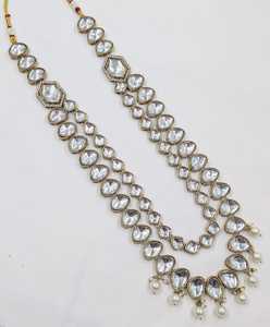 Ensemble de collier long Kundan double couche de luxe avec perles, or antique, pour mariages et fêtes, collection de bijoux ethniques - Product Image 6