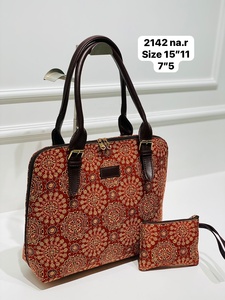 Élégant sac fourre-tout 2024 pour femmes grand sac polyvalent pour femmes et filles - Product Image 6