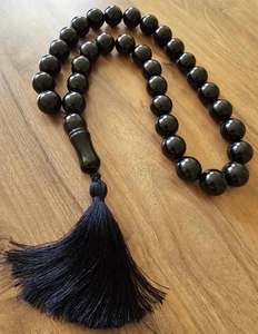 Rosario de cuentas redondas de resina negra y piedra natural con borla para la fabricación de pulseras JAMEEL & SONS INTERNATIONAL India - Product Image 4
