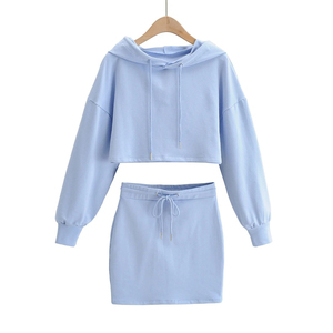 Conjunto de Dos Piezas para Mujer, Talla Grande, Ligero, 100% Algodón, Sudadera con Capucha y Pantalones Cortos, Ropa Deportiva para Otoño, Gimnasio y Deportes - Product Image 1