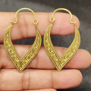 Pendientes Colgantes de Latón Chapado en Oro, Modernos y de Moda, Joyería de Fantasía para Mujer, Personalizables para Bodas y Cumpleaños - Product Image 1