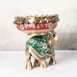 Bol Urli en laiton artisanal indien avec cloches sur le travail de mosaïque d'éléphant pour la décoration intérieure article de cadeau spirituel - Product Image 2