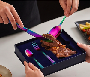 Ensemble de couverts de luxe en acier inoxydable avec manche martelé aux couleurs arc-en-ciel, design de créateur, pour la salle à manger moderne, la cuisine et les événements - Product Image 5