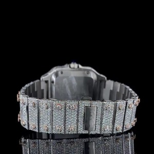 Reloj de Lujo con Esfera Cuadrada de Diamantes Completos, Números Romanos Rojos, Ventana de Fecha, Brazalete de Acero Inoxidable - Product Image 4