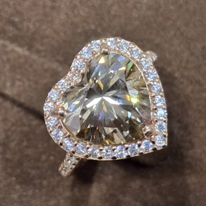 แหวนพลอยเพชรโมอิสตัดรูปหัวใจทันสมัย925สเตอร์ลิงเงินแฮนด์เมดตั้งค่าฝา - Product Image 1