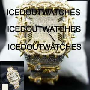 Reloj de Diamantes Moissanite con Esfera Totalmente Cubierta de Piedras y Correa de Acero Inoxidable Diseñado para la Moda - Product Image 1