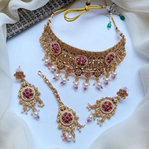 Indo Western Kundan Gold Plated Choker Necklace <b>Set</b> With Gold Plating Artificial Jewellery Wholesalers in India - Product Image 4