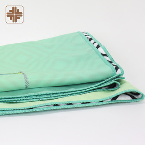 Taiwan made OEM ODM sustainable magenta personalised mermaid beach <b>towels</b> - Product Image 2