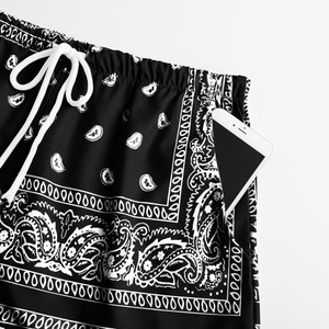 Shorts de sport pour homme en mesh, imprimé paisley, style basketball, respirants et légers - Product Image 5