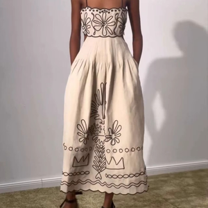 Robe longue élégante d'été à col halter avec découpes et volants floraux imprimés numériquement - Product Image 1
