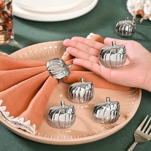 Anneaux de serviette de table Wicked – Décorations d'Halloween pour des expériences culinaires festives - Product Image 6