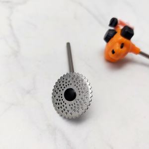 Accessoires de décoration modernes pour maison de poupée miniature : Tondeuse à gazon facile à assembler, compatible avec les mini-jardins. - Product Image 4