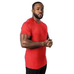 T-shirt sportif pour homme, manches courtes, rouge, coupe ajustée, col rond, tricoté, couleur unie, polyester, séchage rapide - Product Image 3
