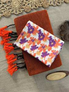 ชุดพื้นเมืองสำหรับผู้หญิงที่เป็นมิตรกับสิ่งแวดล้อม: ผ้าส่าหรีผ้าฝ้ายคัดสรรคุณภาพพร้อมพู่ห้อยและเสื้อผ้าฝ้ายเมจิก - Product Image 3