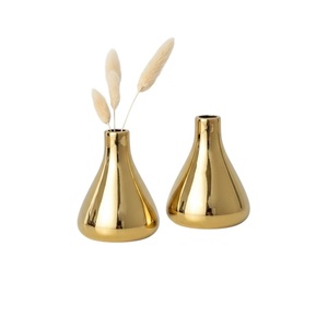 Ensemble de 2 vases de table en métal texturé, vase à fleurs en aluminium doré pour la maison, le salon, la décoration de mariage et vase à fleurs élégant - Product Image 3