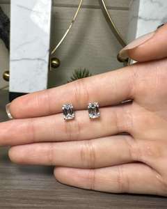 Boucles d'oreilles solitaires en diamant de laboratoire taille émeraude Prestige, or 18 carats, bijoux de luxe, diamant certifié, pour mariée - Product Image 2