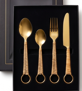 ชุดช้อนส้อมสแตนเลสเคลือบทอง PVD 4 ชิ้น พร้อมด้ามจับหวาย คลาสสิก เหมาะสำหรับงานแต่งงาน - Product Image 5