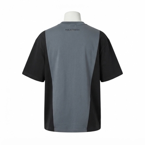 Camiseta de Hombre Gris Oscuro con Bloques de Color, Cuello Redondo, Manga Corta, Corte Holgado, Estilo Casual Urbano - Product Image 4