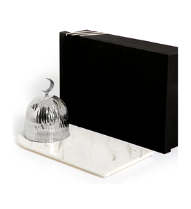Plateau de service en aluminium au design classique pour table de dîner formelle, offrant une élégance intemporelle et une durabilité, idéal pour la marque privée. - Product Image 4
