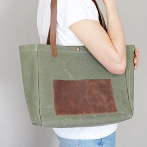 Sac fourre-tout en cuir et toile vintage grande capacité imperméable, sac à bandoulière pour voyage, travail, shopping, couleur unie, broderie durable - Product Image 2