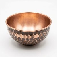 Bol d'offrande artisanal en cuivre antique de 14 cm, à facettes, motif cœur martelé, design rustique, pour décoration de table, maison et mariage