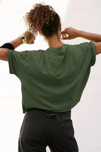 เสื้อยืดทรงบ็อกซี่แบบยูนิเซ็กส์ ดีไซน์ทันสมัย ใส่สบาย สไตล์สตรีทแวร์สำหรับฤดูร้อน ออกแบบได้ตามต้องการ ผ้าฝ้าย 100% ระบายอากาศได้ดี คอปกพับได้ - Product Image 2