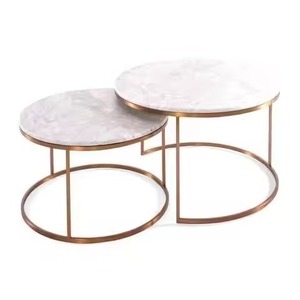 Mesa de centro de metal plateado con diseño de celosía hueca y personalizada para área de ocio en patio cubierto al aire libre - Product Image 2